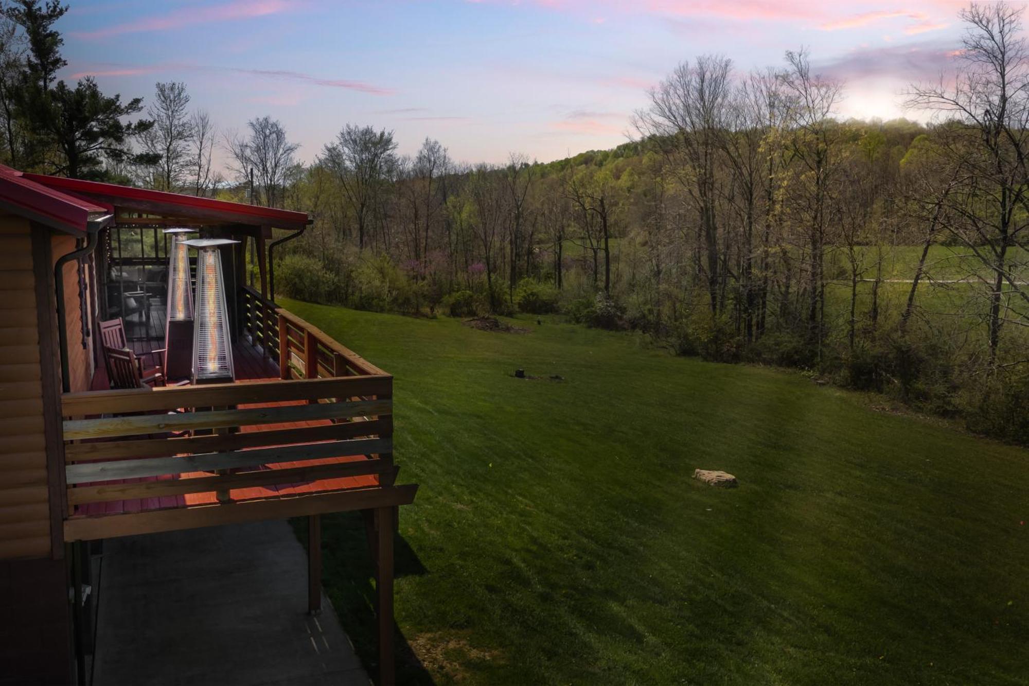 Spacious Cabin Near Hocking Hills And Caves With Hot Tub And Firepit Laurelville Exteriör bild
